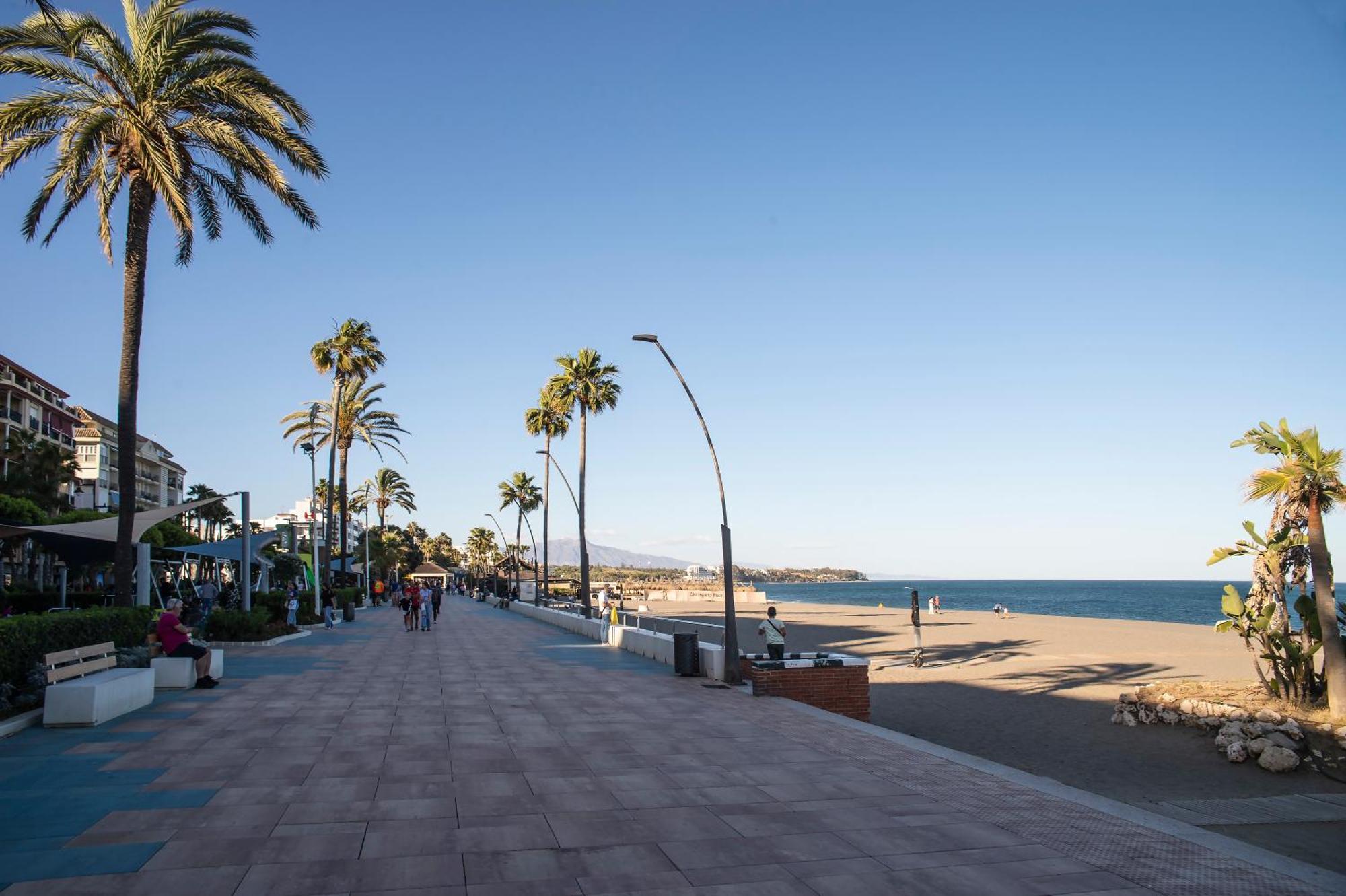 Los Aticos Estepona Buitenkant foto